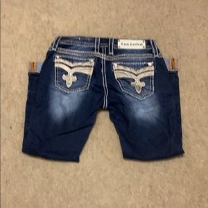 Rock Revival Capris!